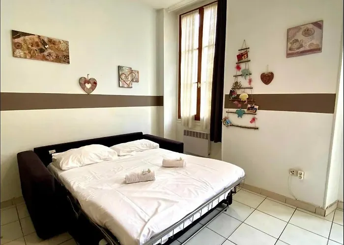 2 Pieces Avec Clim Proche Place Massena Apartment *